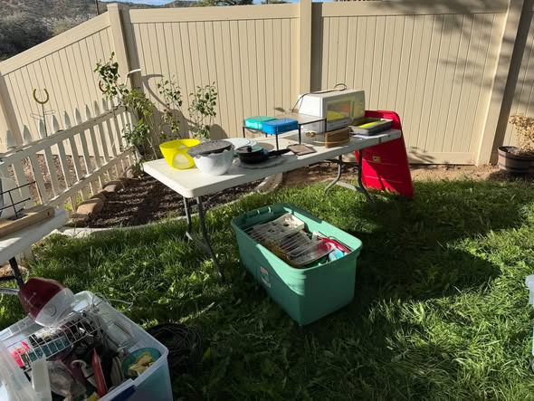 Yard Sale — photo 2