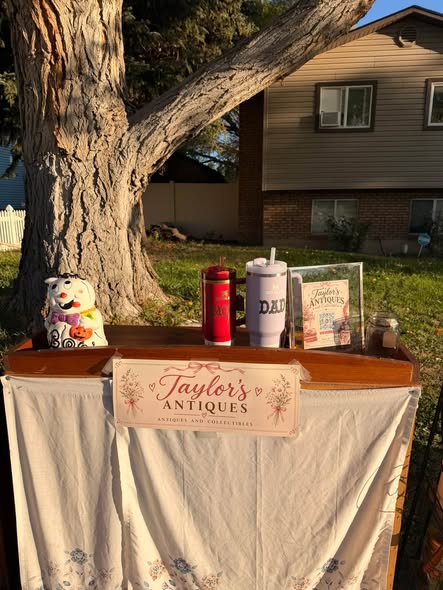 Taylor's Antiques Yard Sale — photo 1