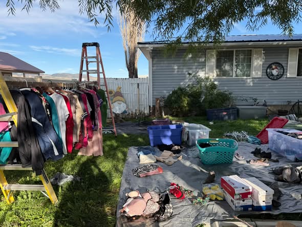 Yard Sale — photo 1
