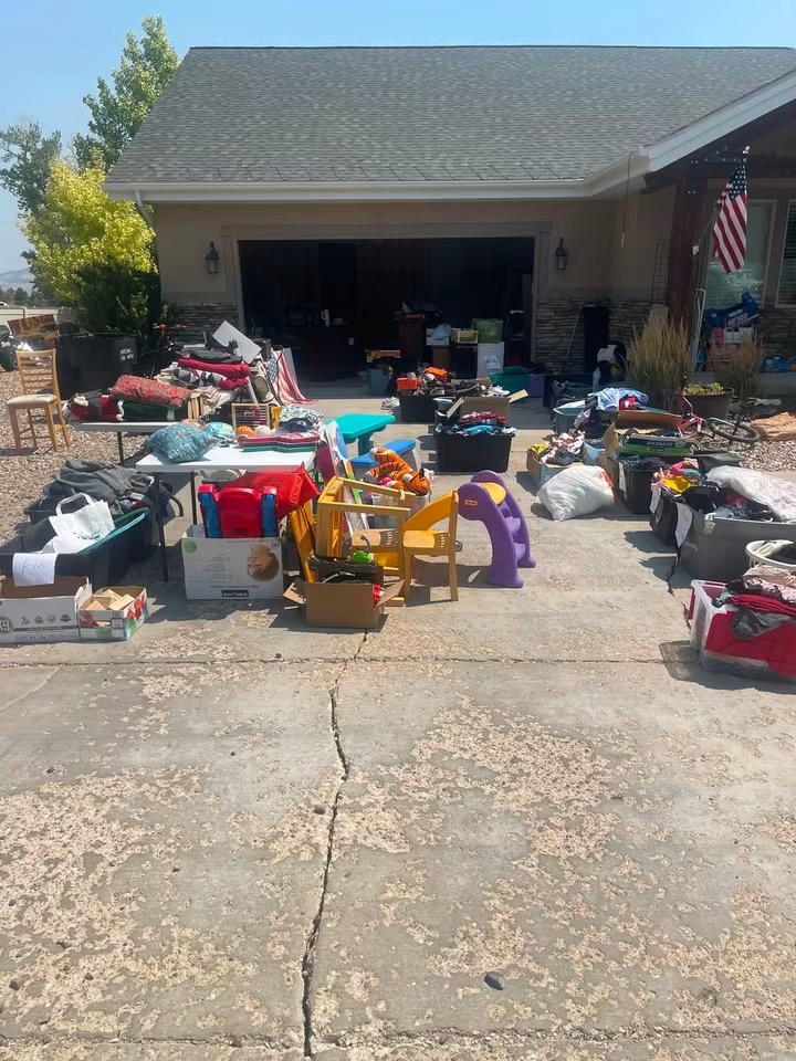 Yard Sale: YARD SALE!! in Vernal, UT